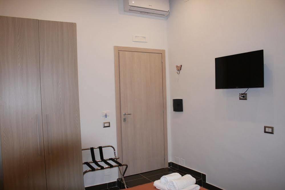 Hotel Be Italian Flat Bovio Neapel Exterior foto