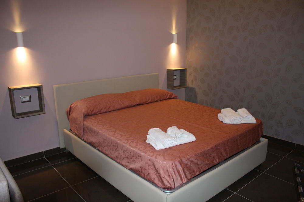 Hotel Be Italian Flat Bovio Neapel Exterior foto