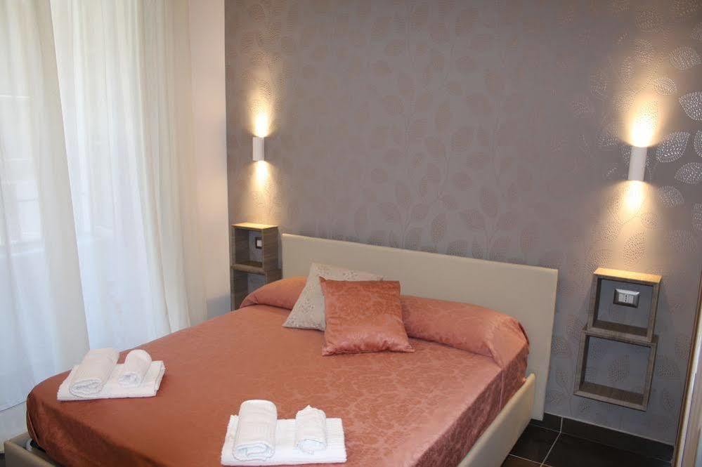 Hotel Be Italian Flat Bovio Neapel Exterior foto