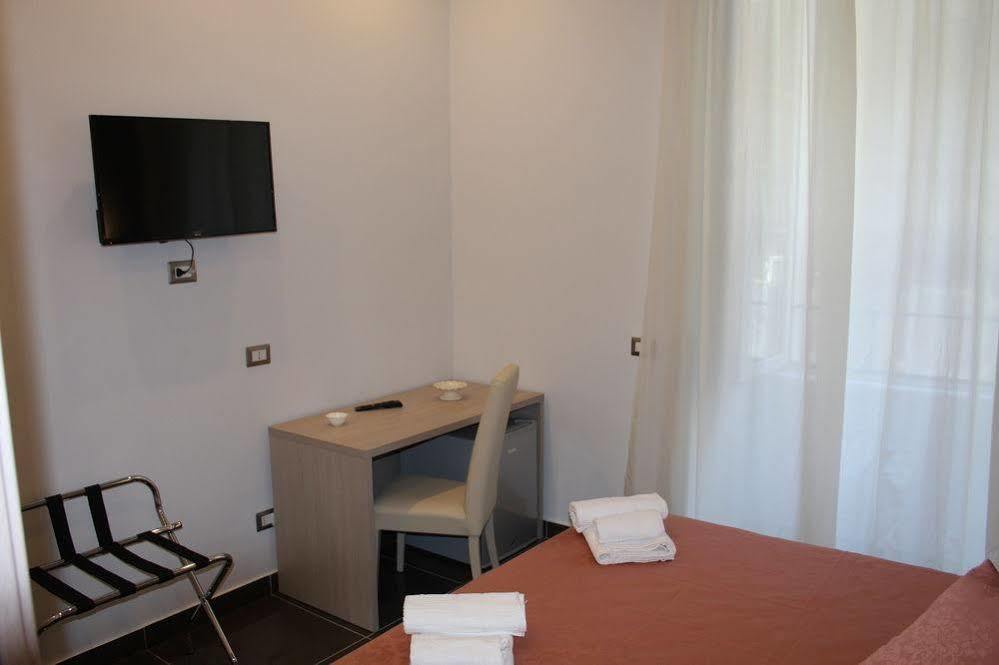 Hotel Be Italian Flat Bovio Neapel Exterior foto